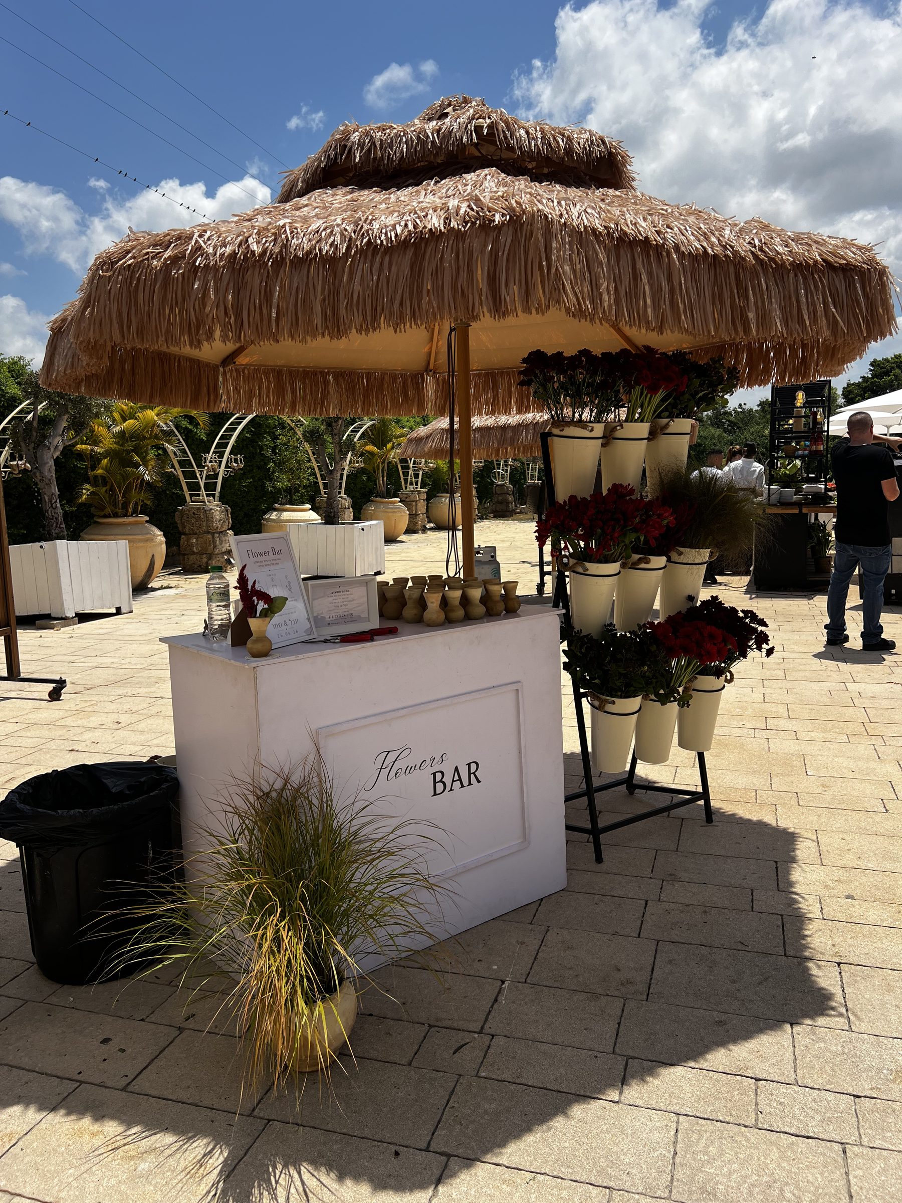 Flower bar arrangement