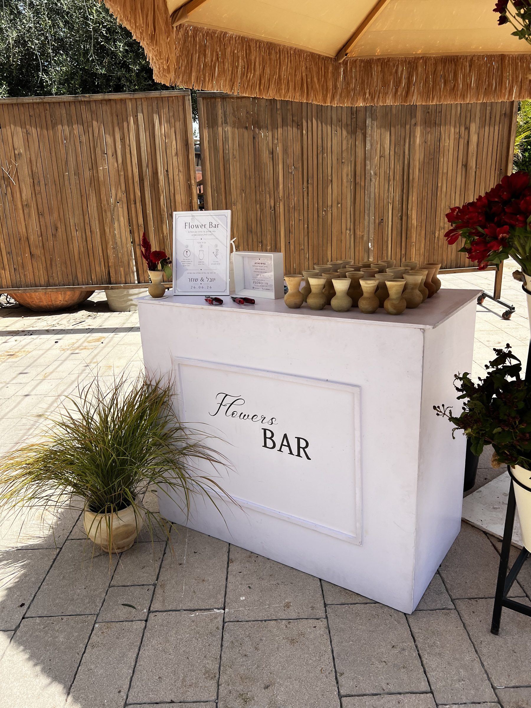Flower bar arrangement